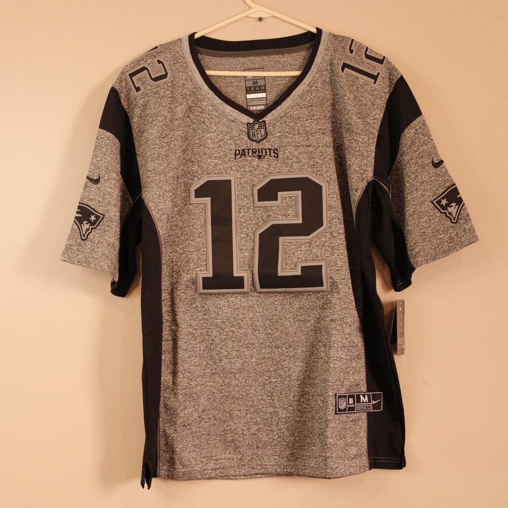 Women's Tom Brady #12 Patriots Jersey NFL Nike size Medium Gray/Black